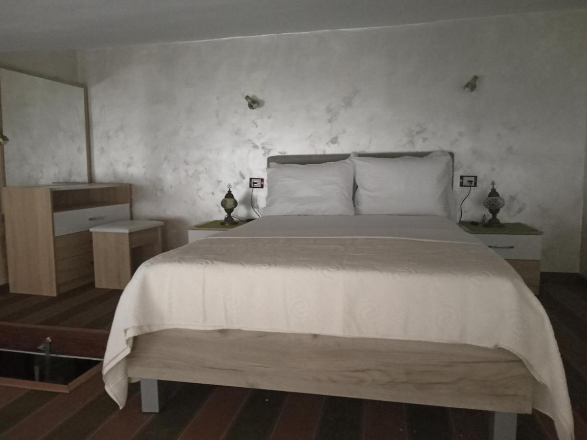 Apartments With Sea View In Prcanj コトル エクステリア 写真