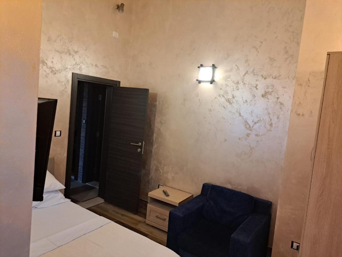Apartments With Sea View In Prcanj コトル エクステリア 写真