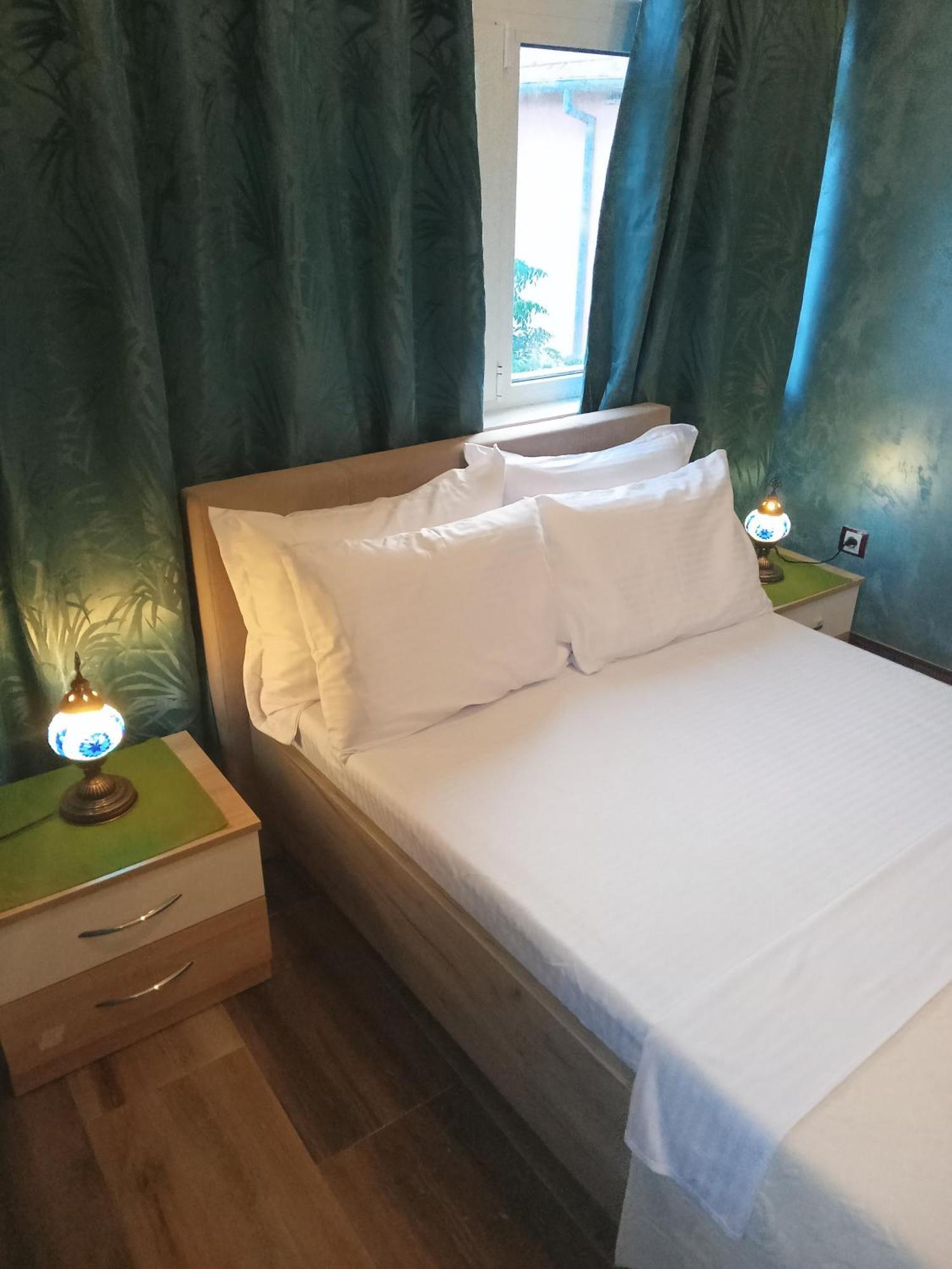Apartments With Sea View In Prcanj コトル 部屋 写真