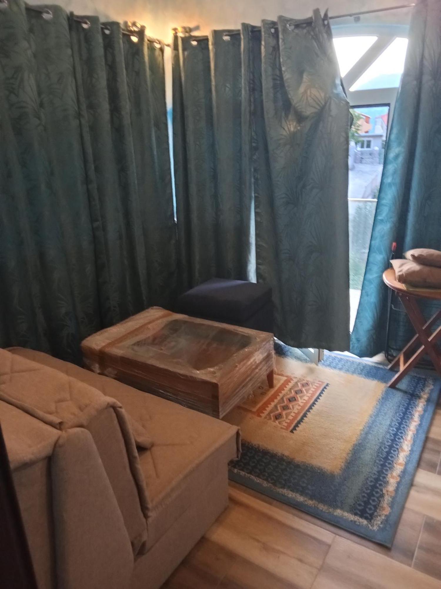 Apartments With Sea View In Prcanj コトル 部屋 写真